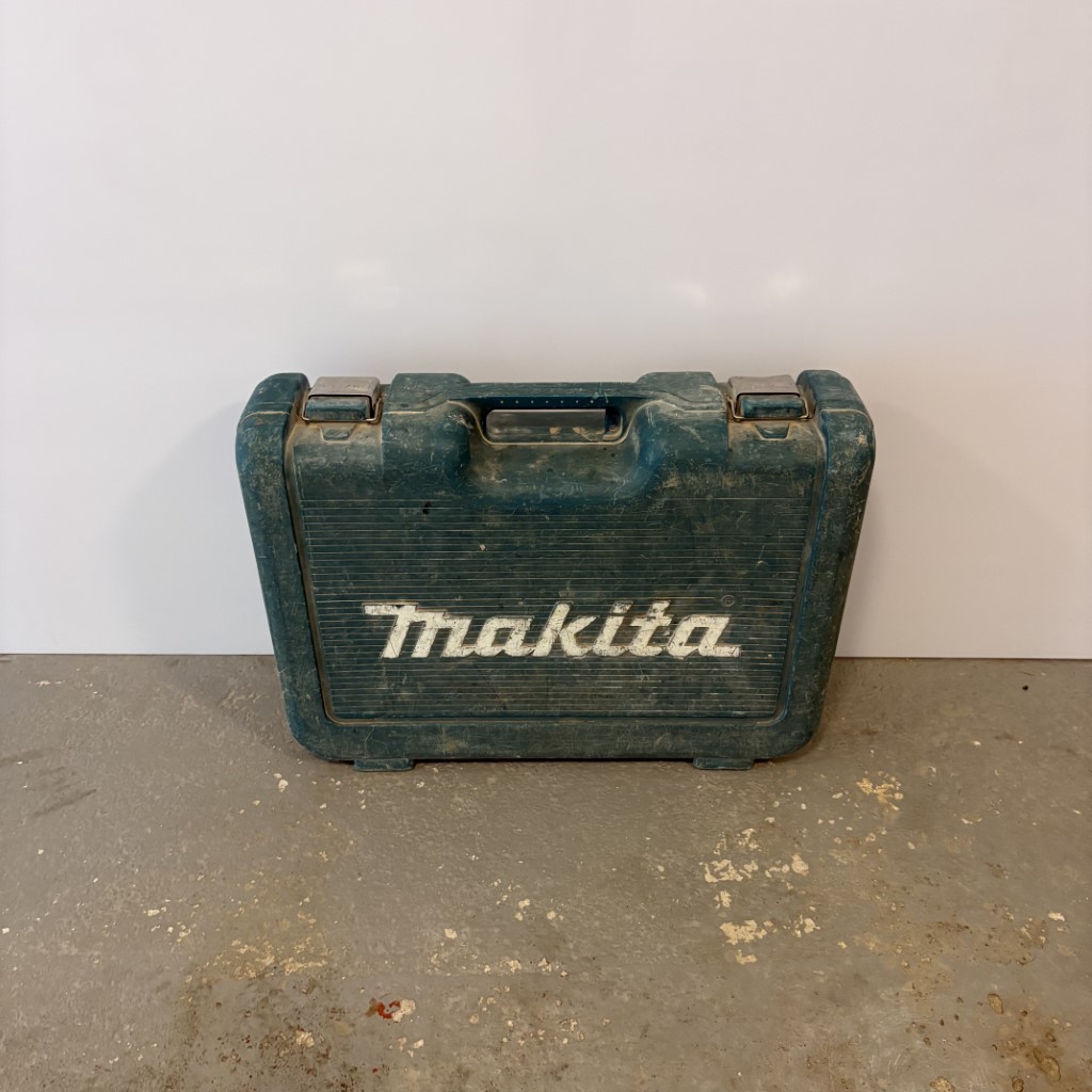 Vŕtacie a sekacie kladivo MAKITA HR3200C